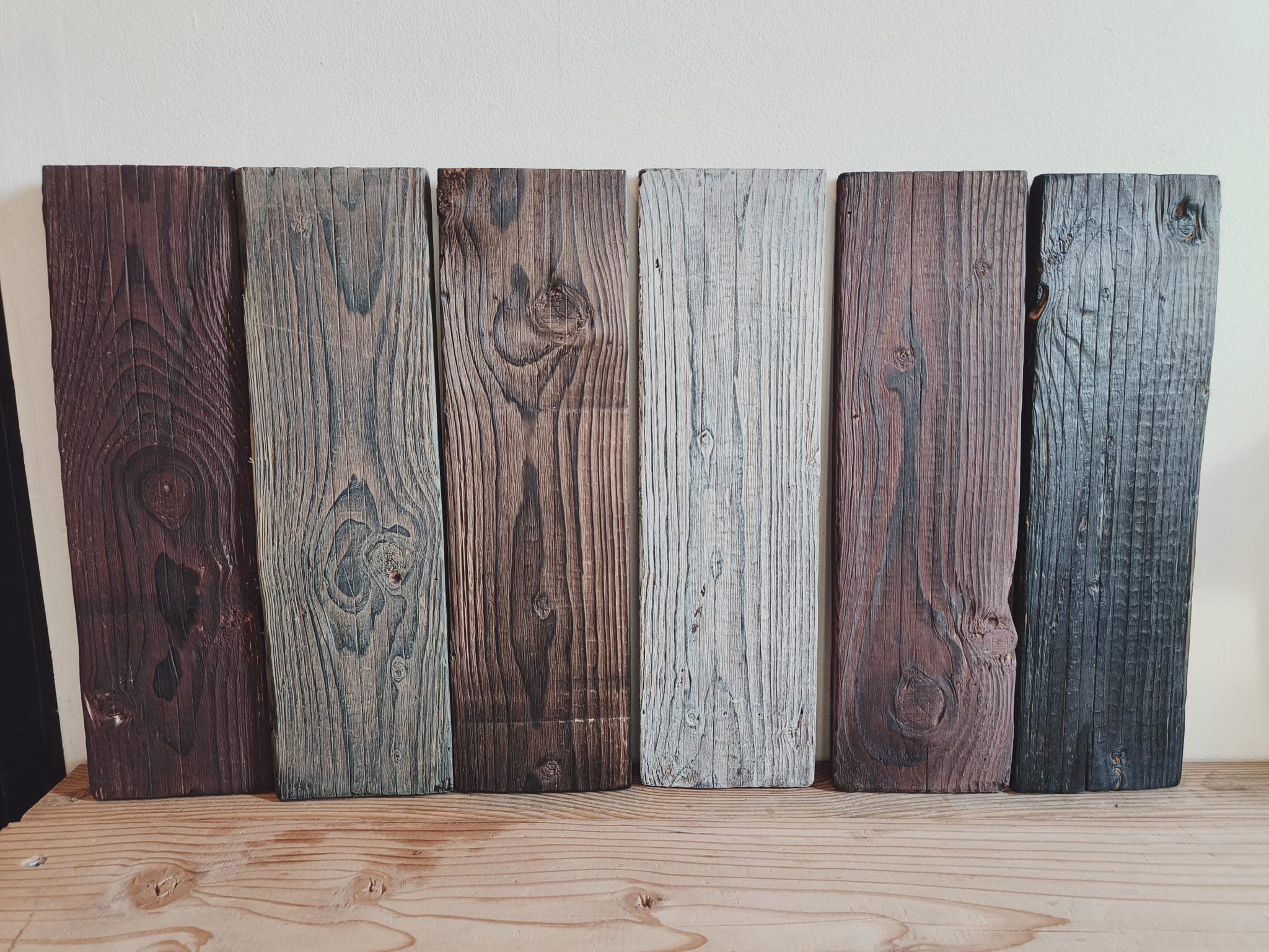 Verschillende kleurtinten voor Douglas hout